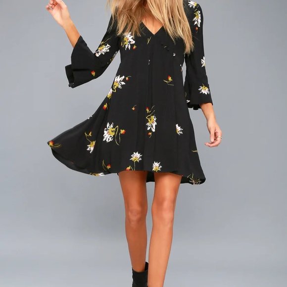 Free People Dresses & Skirts - Time On My Side Black Floral Print Wrap Mini Dress